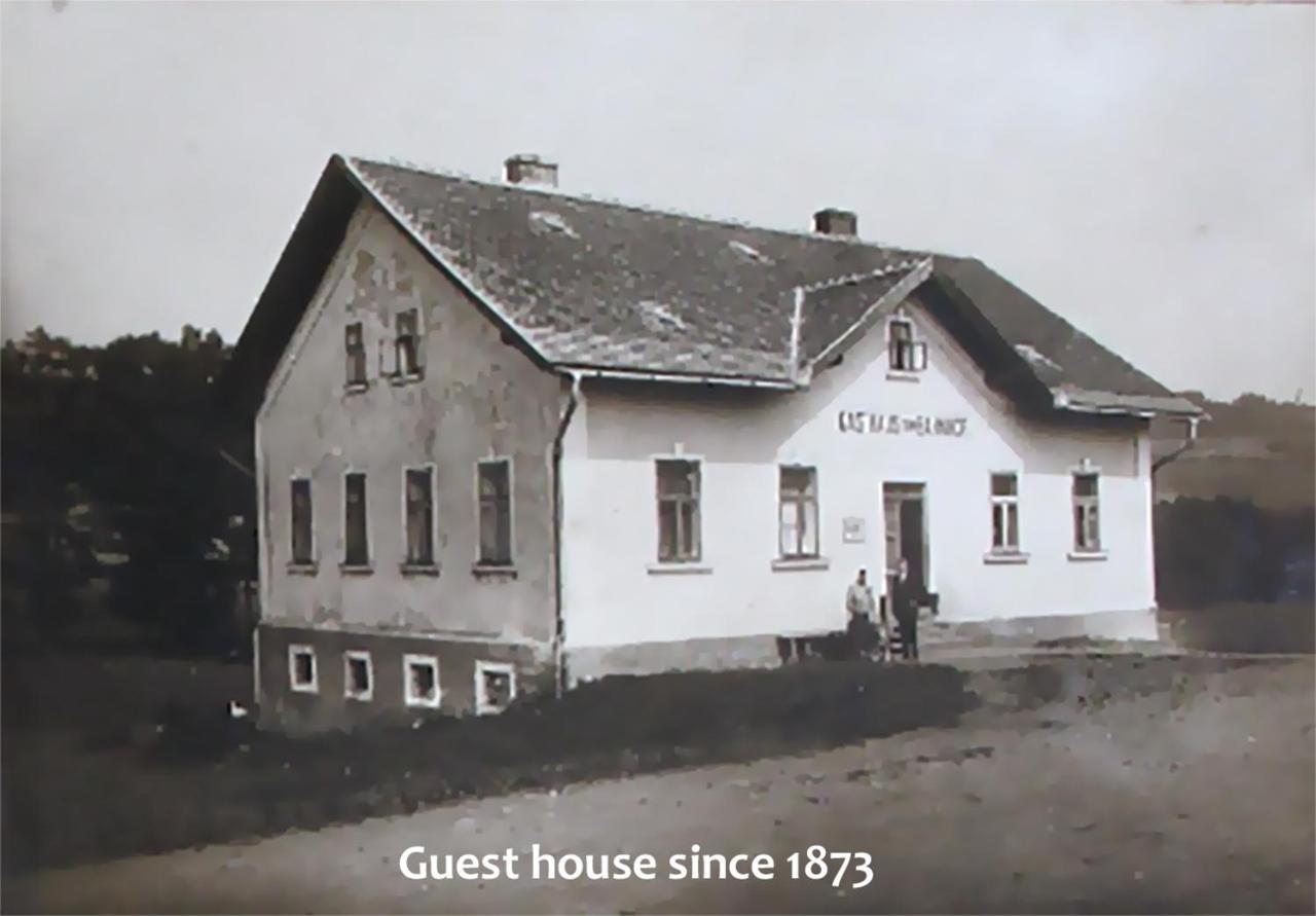 Guest House Samson Vahanec Eksteriør billede